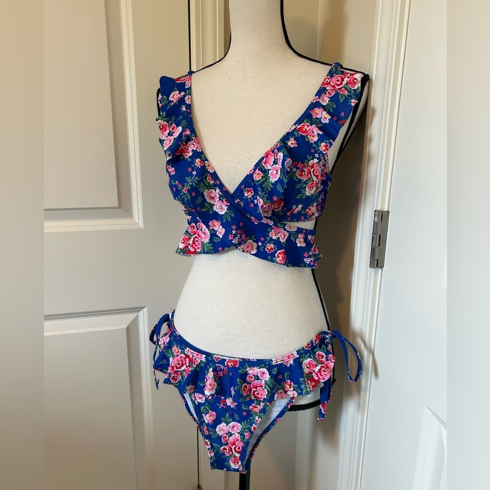 Floral Blue Ruffle Bikini Set - Picture 2 of 9